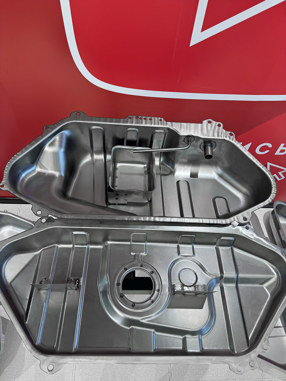 Топливный бак Toyota Vitz, 1999-2005 г.в. (антикоррозия)